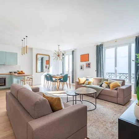 Appartamento Rare, Center, Luxury With Roof View Parigi