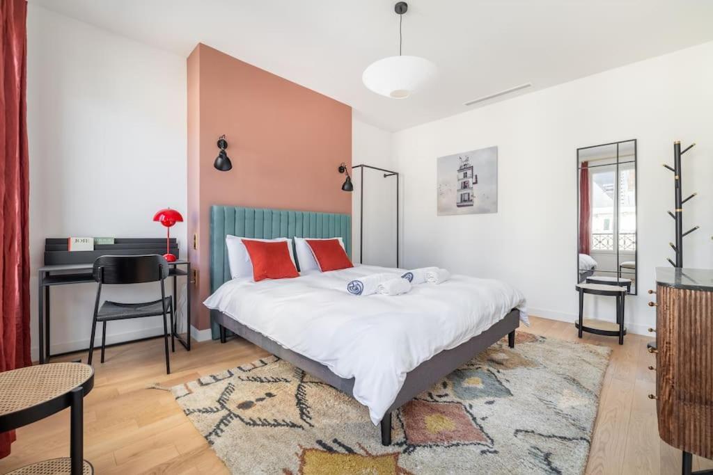 Appartamento Rare, Center, Luxury With Roof View Parigi